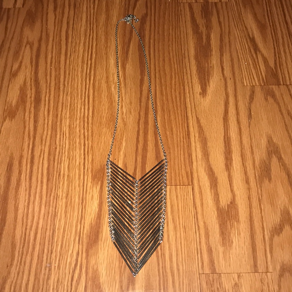 Silver rodded necklace